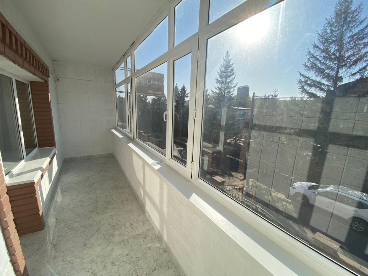 Ulpan Mini Hotel Astaná Exterior foto