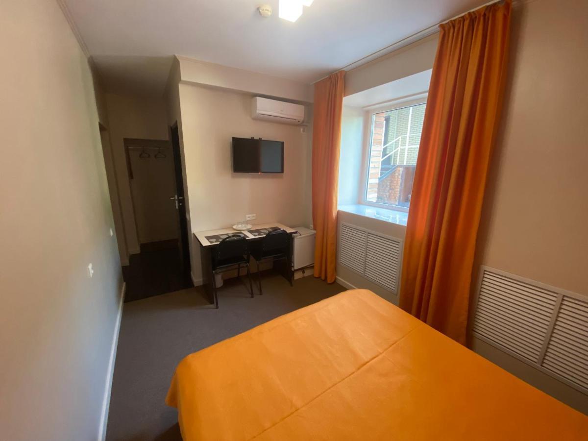 Ulpan Mini Hotel Astaná Exterior foto